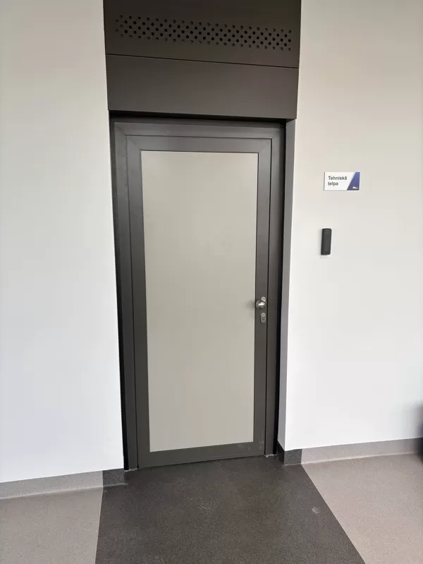 Rīgas 72.vidusskola (Ikšķiles iela 6)